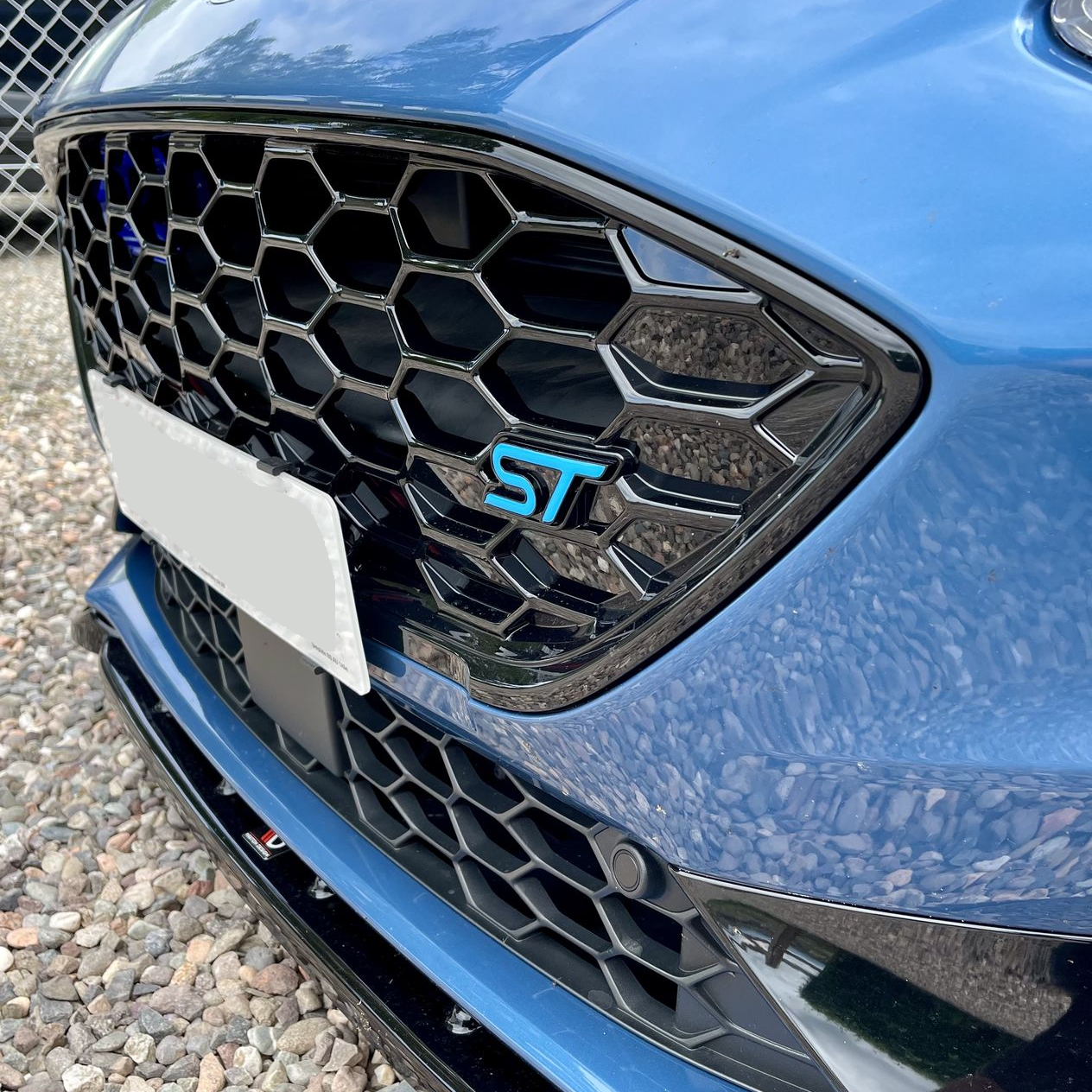Genuine Ford Mk4 Focus ST Front Radiator Grille (Painted)
