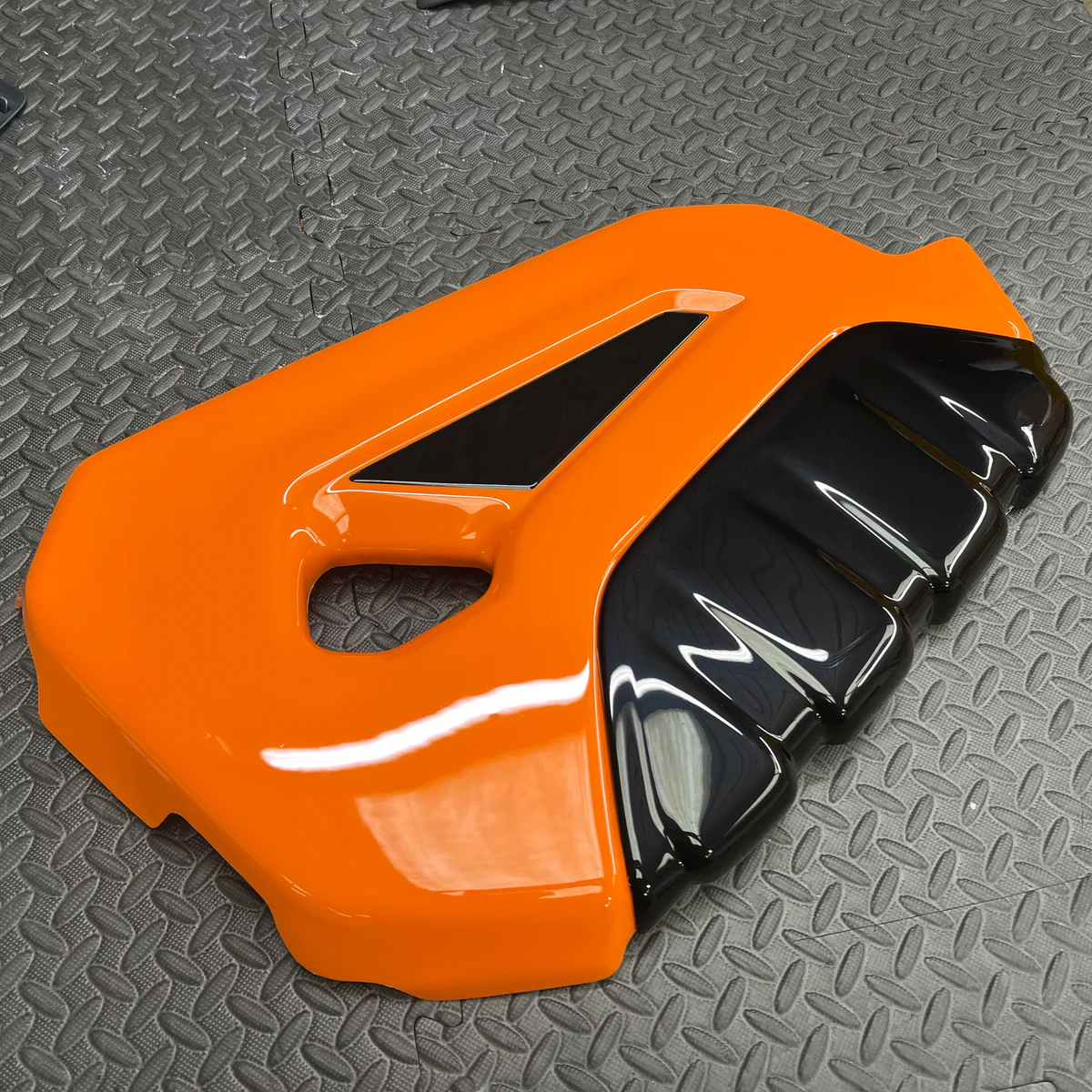 Proform Mk7.5 Fiesta ST180 ST200 engine cover - Gloss Orange Plastic With Gloss Black Front