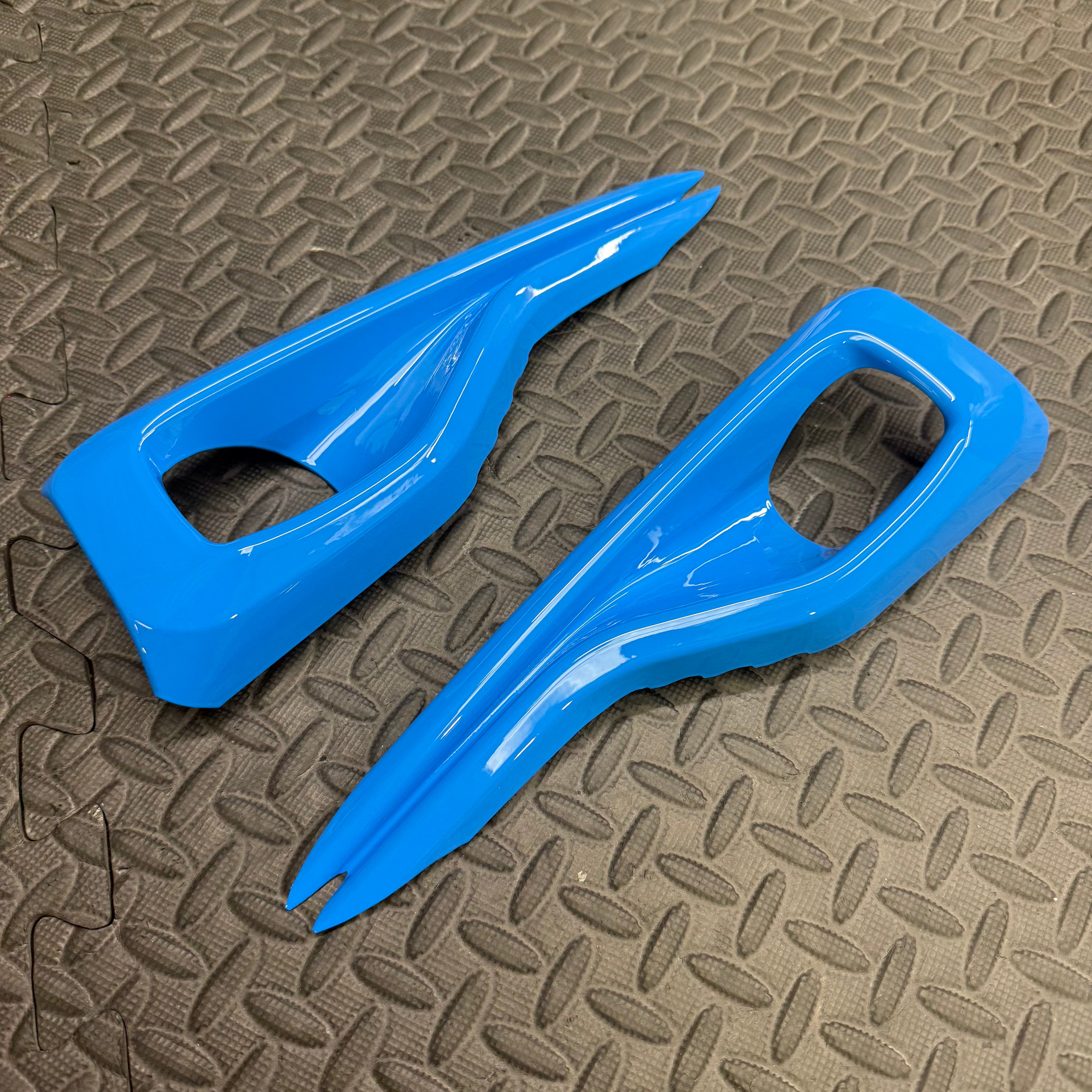 Fog Light Trims - Ford Focus MK4 ST/ ST-Line - Painted Azure Blue