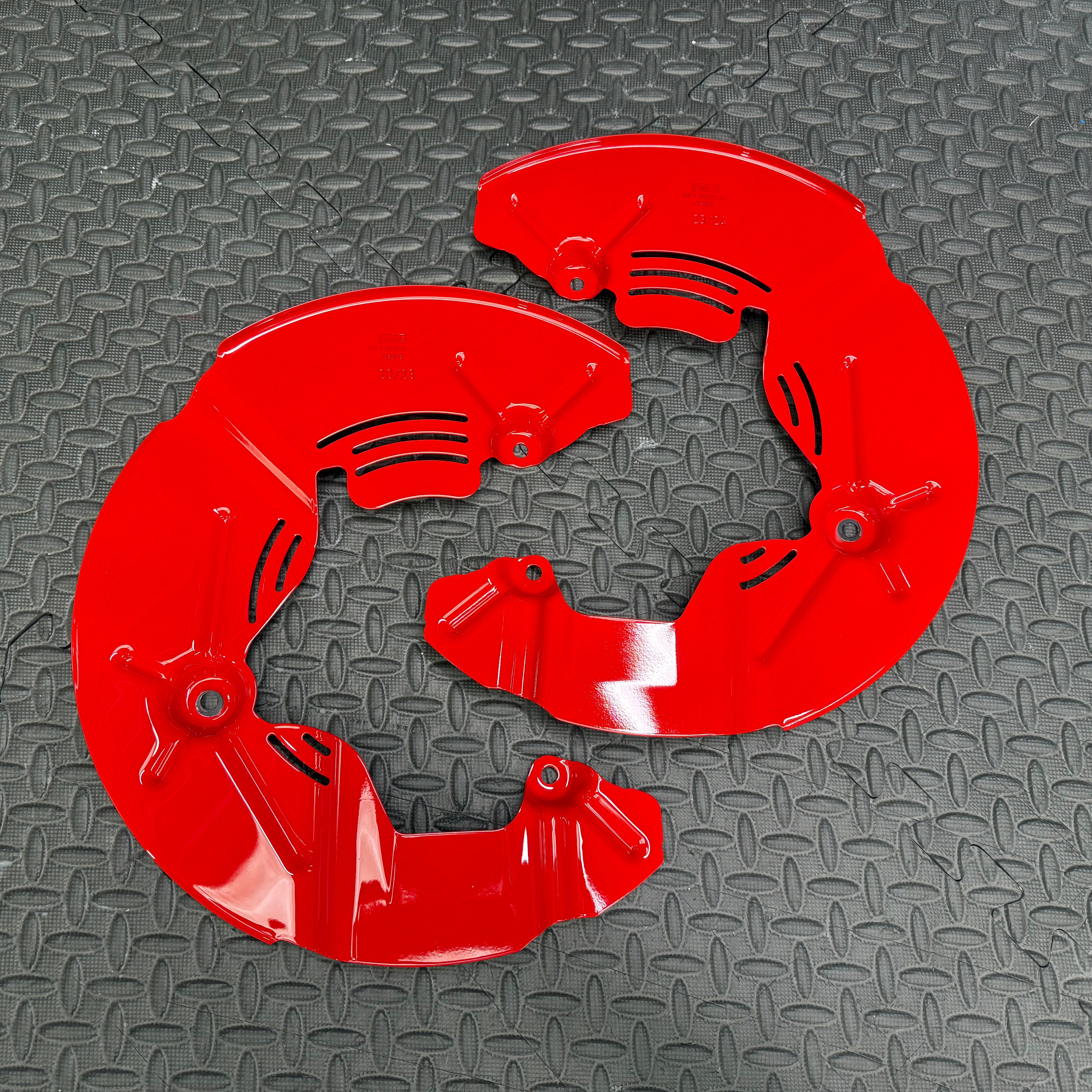 Genuine Ford Mk3/3.5 Focus ST & RS Front Brake Dust Shields (Pair) - Painted
