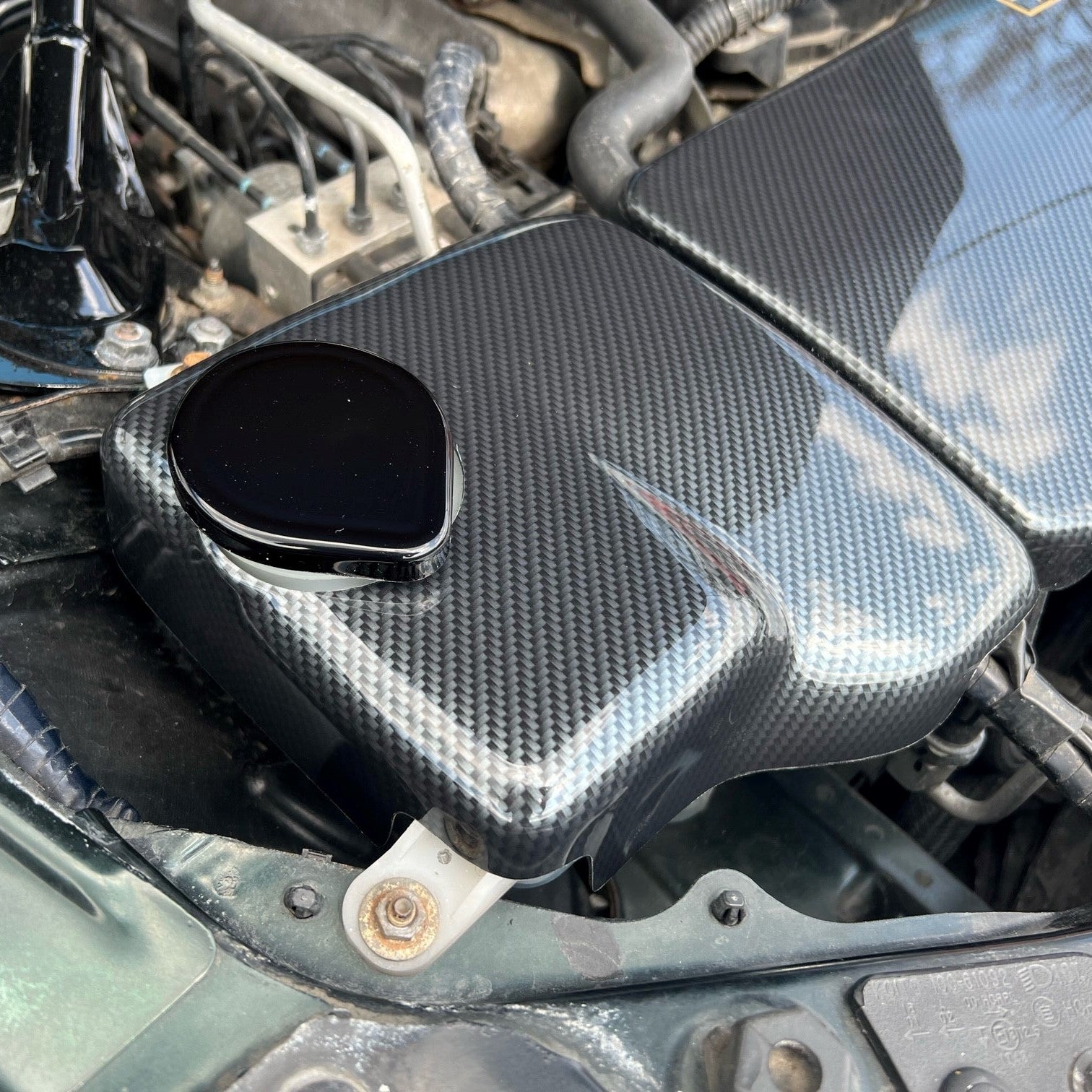 Proform Screenwash Tank Cover - Mazda MX5/Miata Mk3/3.5/NC - Deluxe Carbon Fibre Effect Plastic