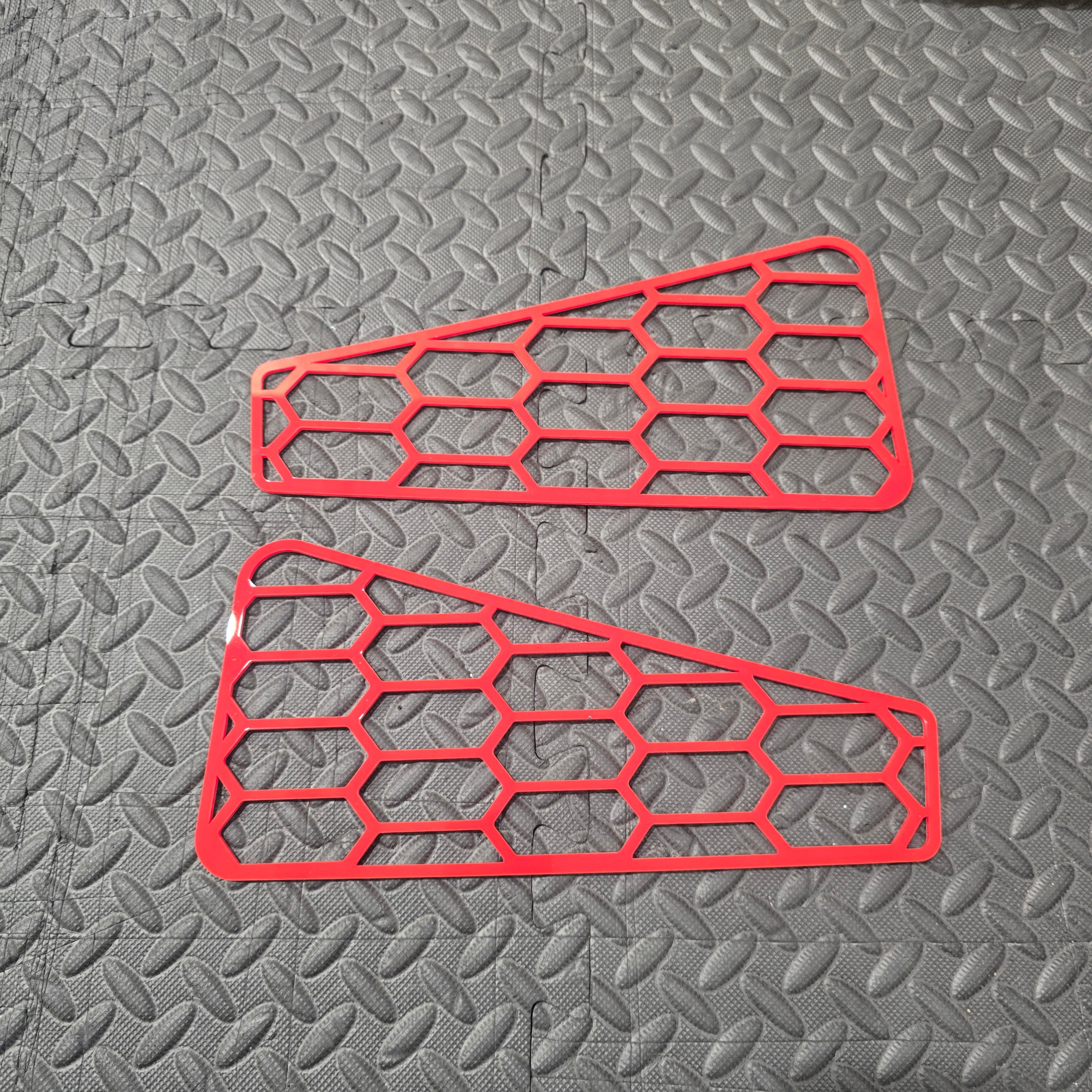 Mk3/3.5 Focus Scuttle Vent Covers - Red