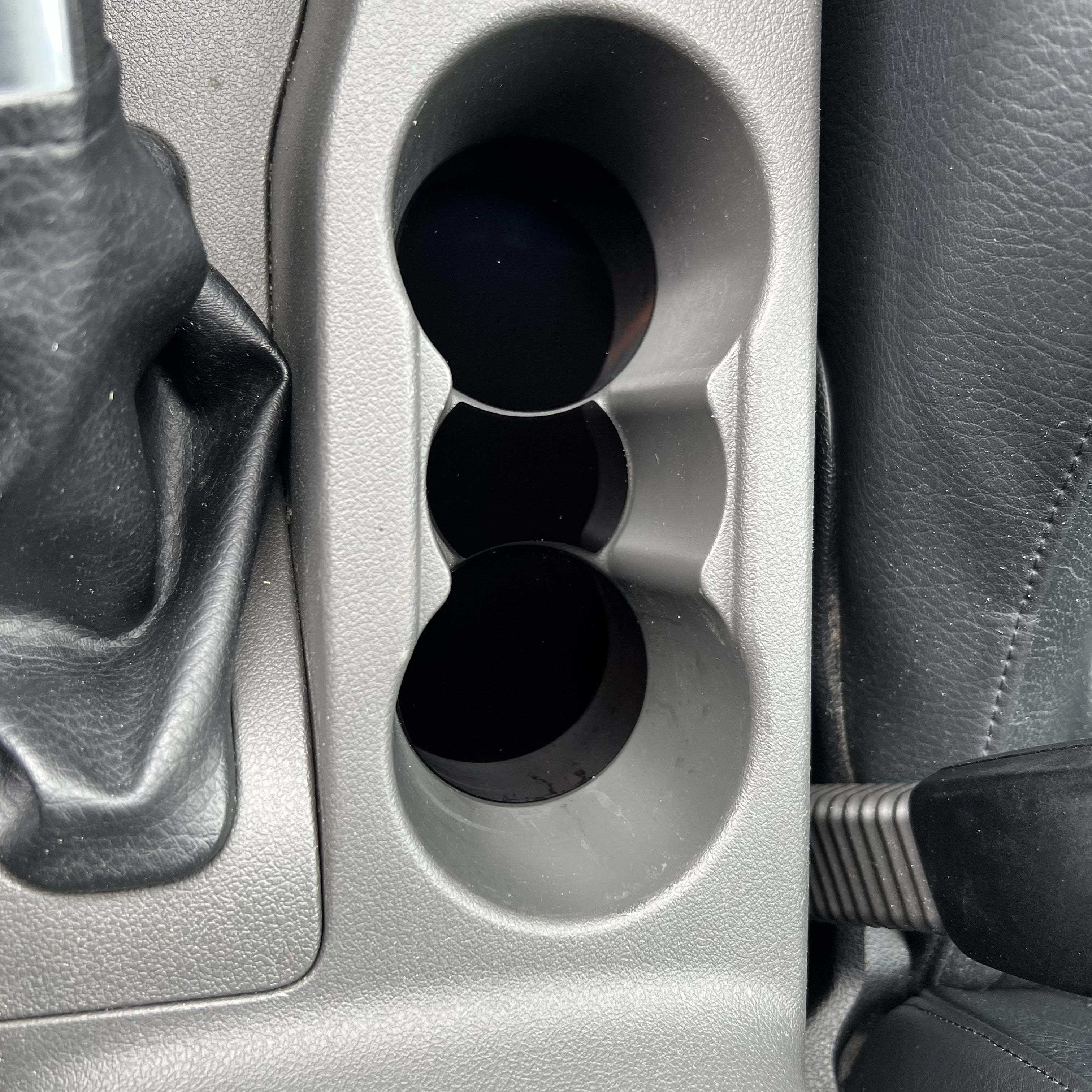 Mk2 (Pre-Facelift) Focus Cup Holder Insert Plate Set - Gloss Black Plastic