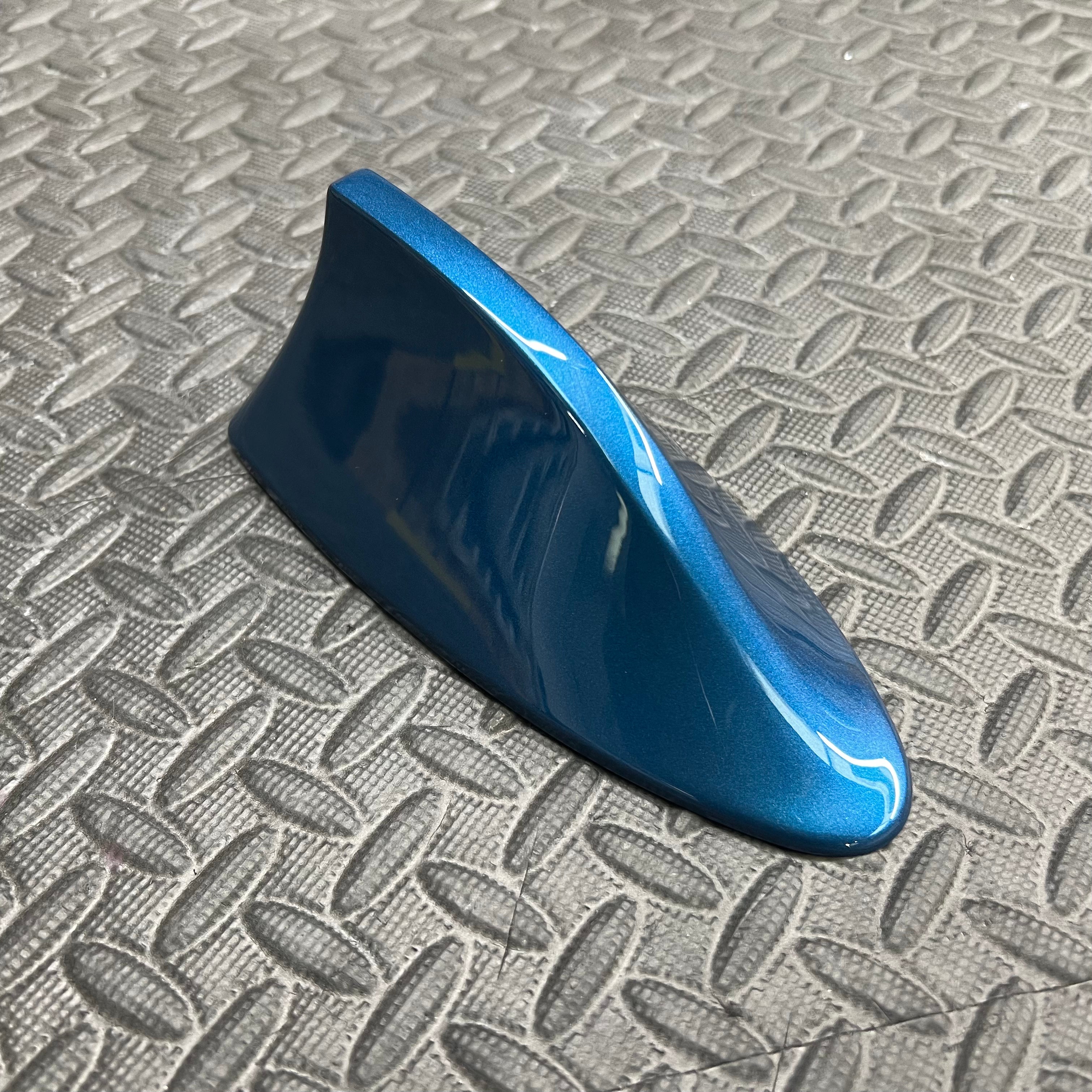 Shark Fin Aerial Mk3/3.5 Ford Focus / Mk8 Ford Fiesta - Painted New Performance Blue