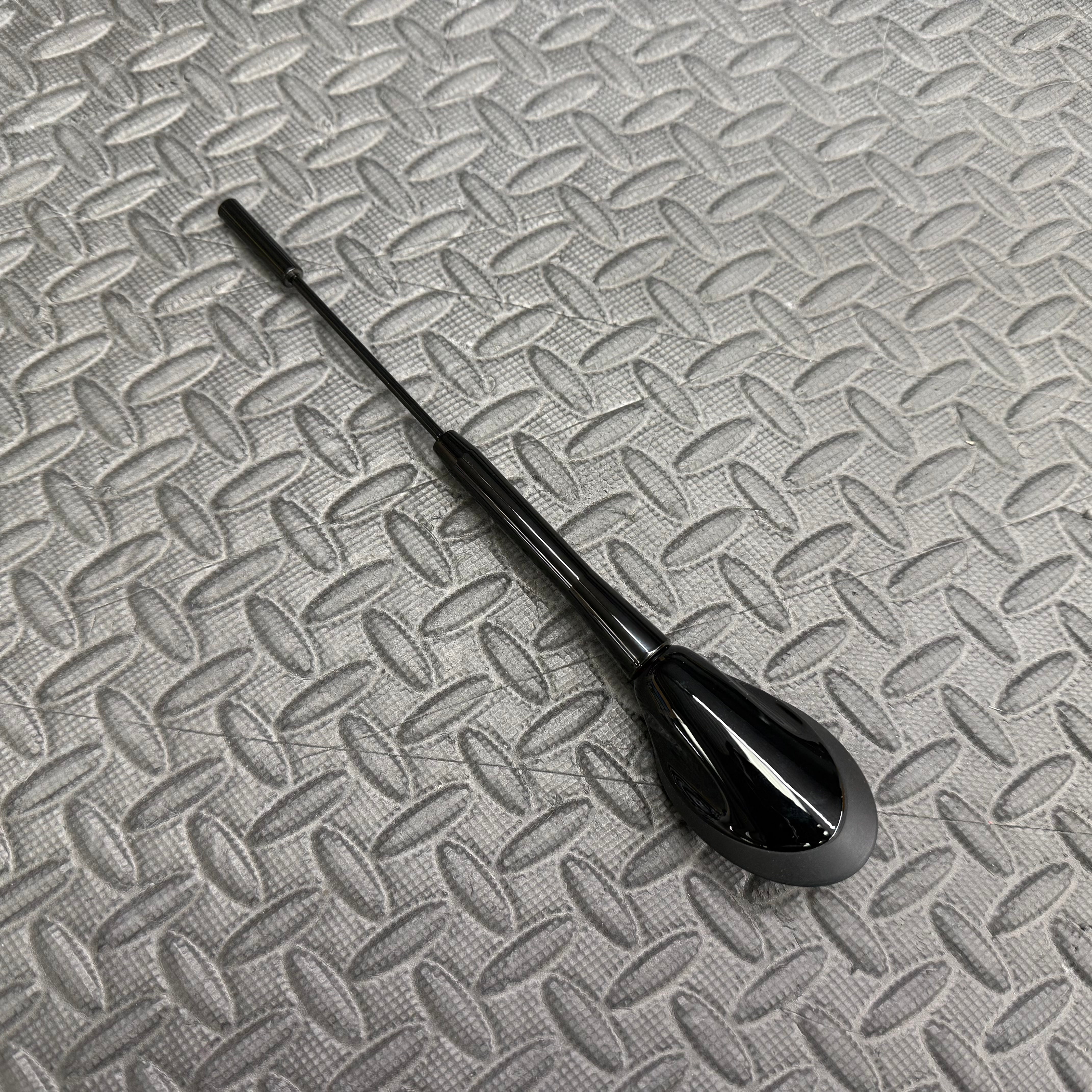 Short Aerial Mast with Genuine Ford Aerial Base - Painted Gloss Black