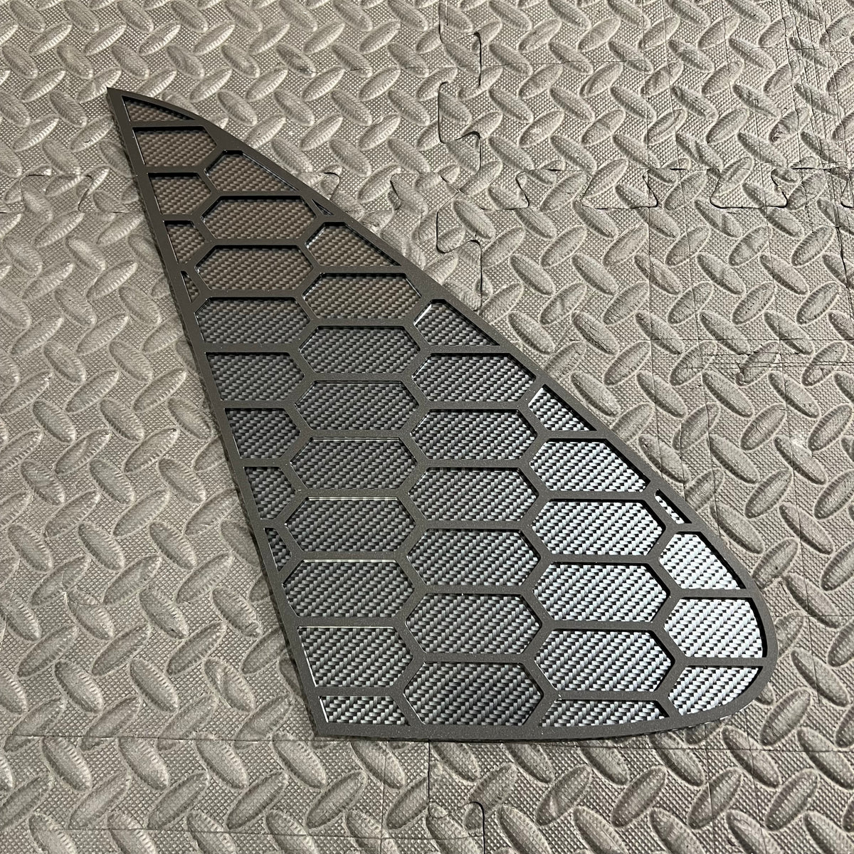 Proform Rear Quarter Window Inserts (Pair) - Fits Hyundai i30 / i30N Hatchback - Satin Hexagon Detail with Deluxe Carbon Fibre Effect Back Plate