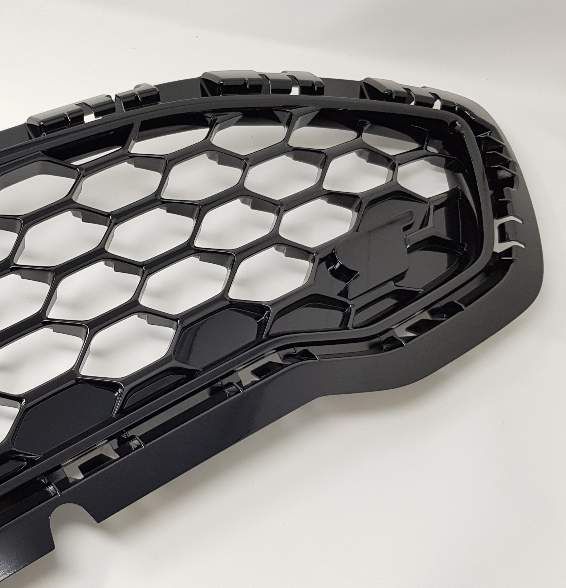 Front Radiator Grille - Genuine Ford Mk8 Fiesta ST (Painted)