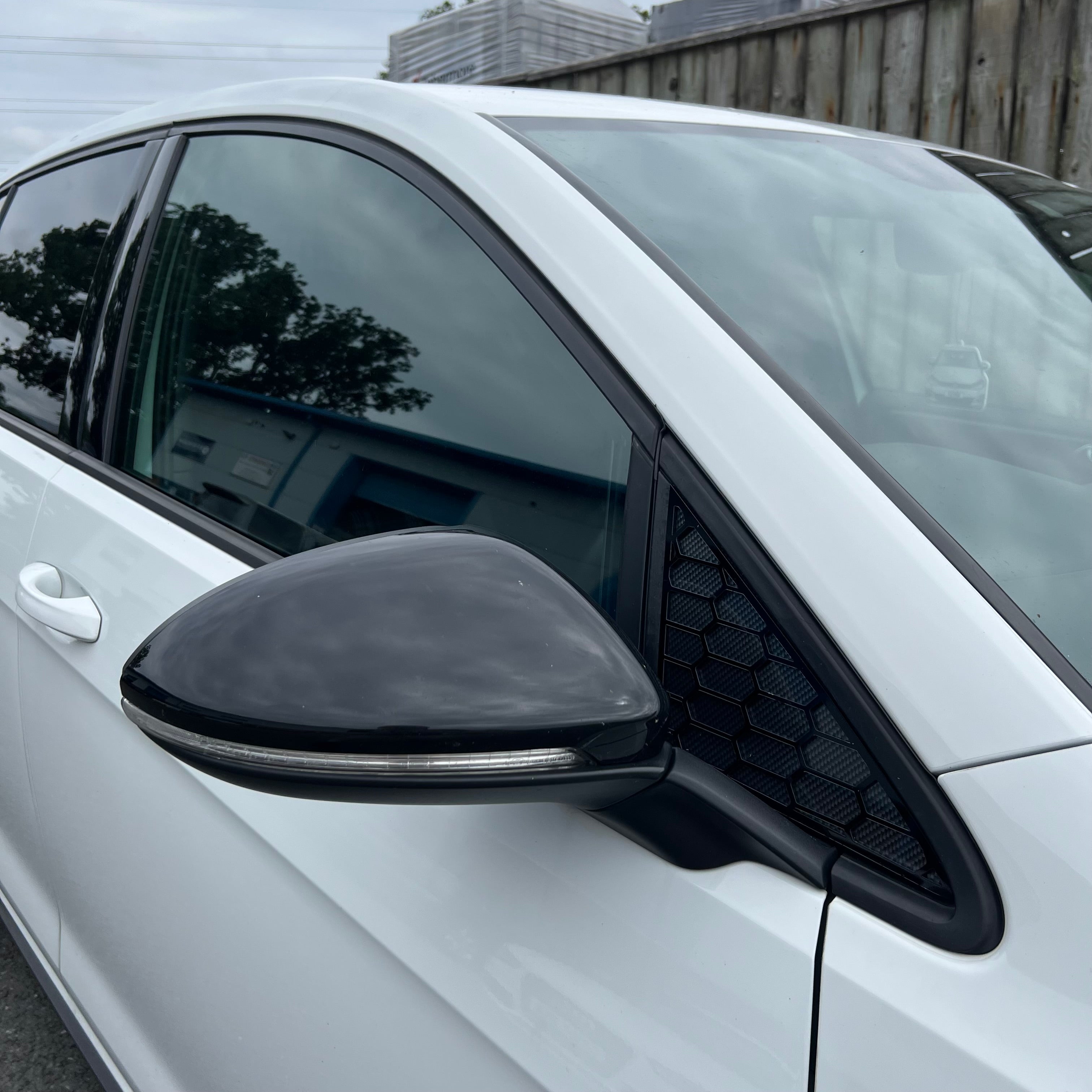 Mk7/7.5 VW Golf Acrylic Front Window Inserts (Pair) - Carbon Fibre Effect