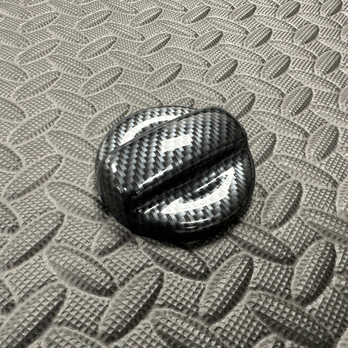 Proform Oil Cap Cover - Fits Hyundai i20N - Deluxe Carbon Fibre Effect Plastic