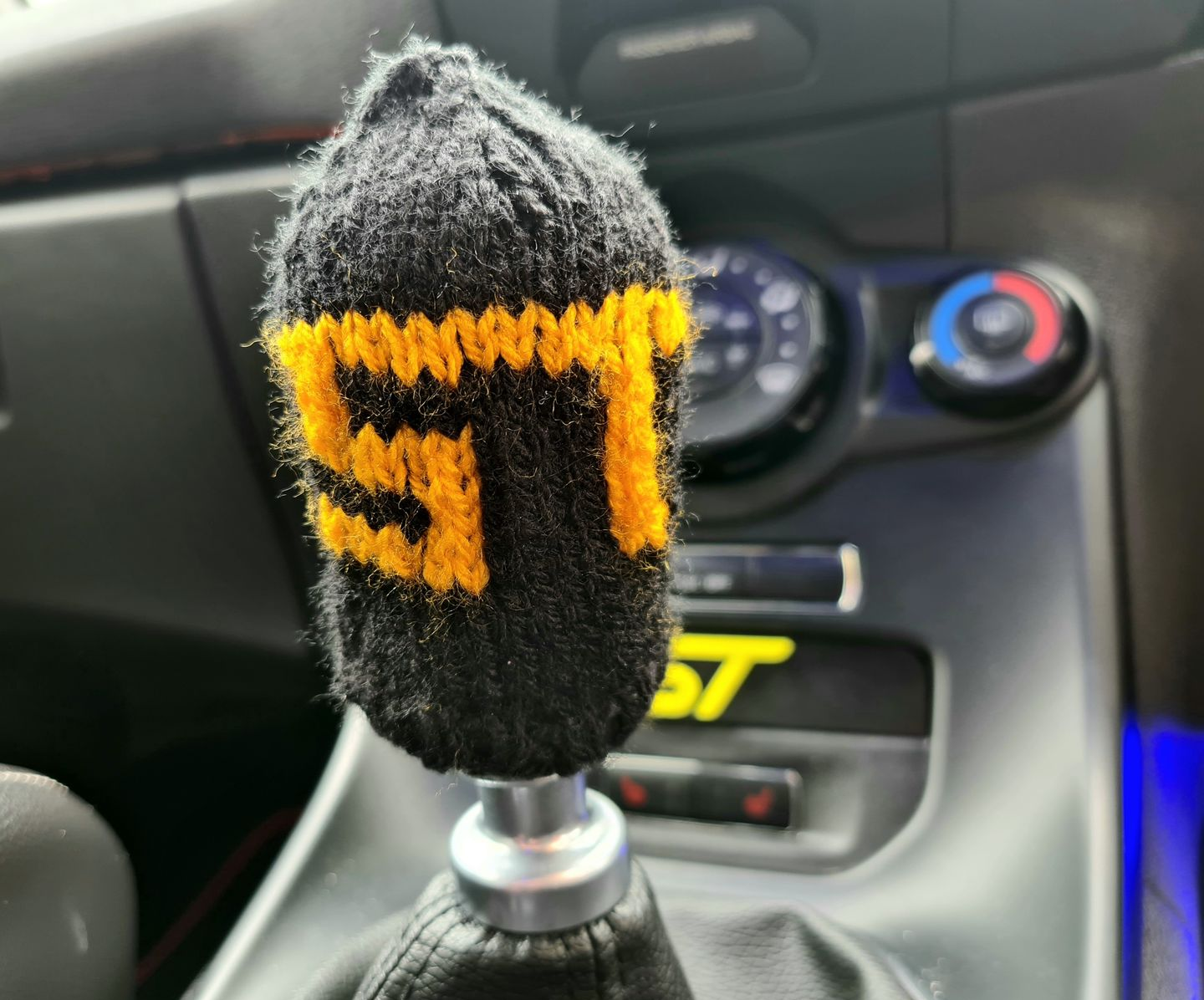 Gear Knob Cosie - Ford Focus / Fiesta / Puma ST