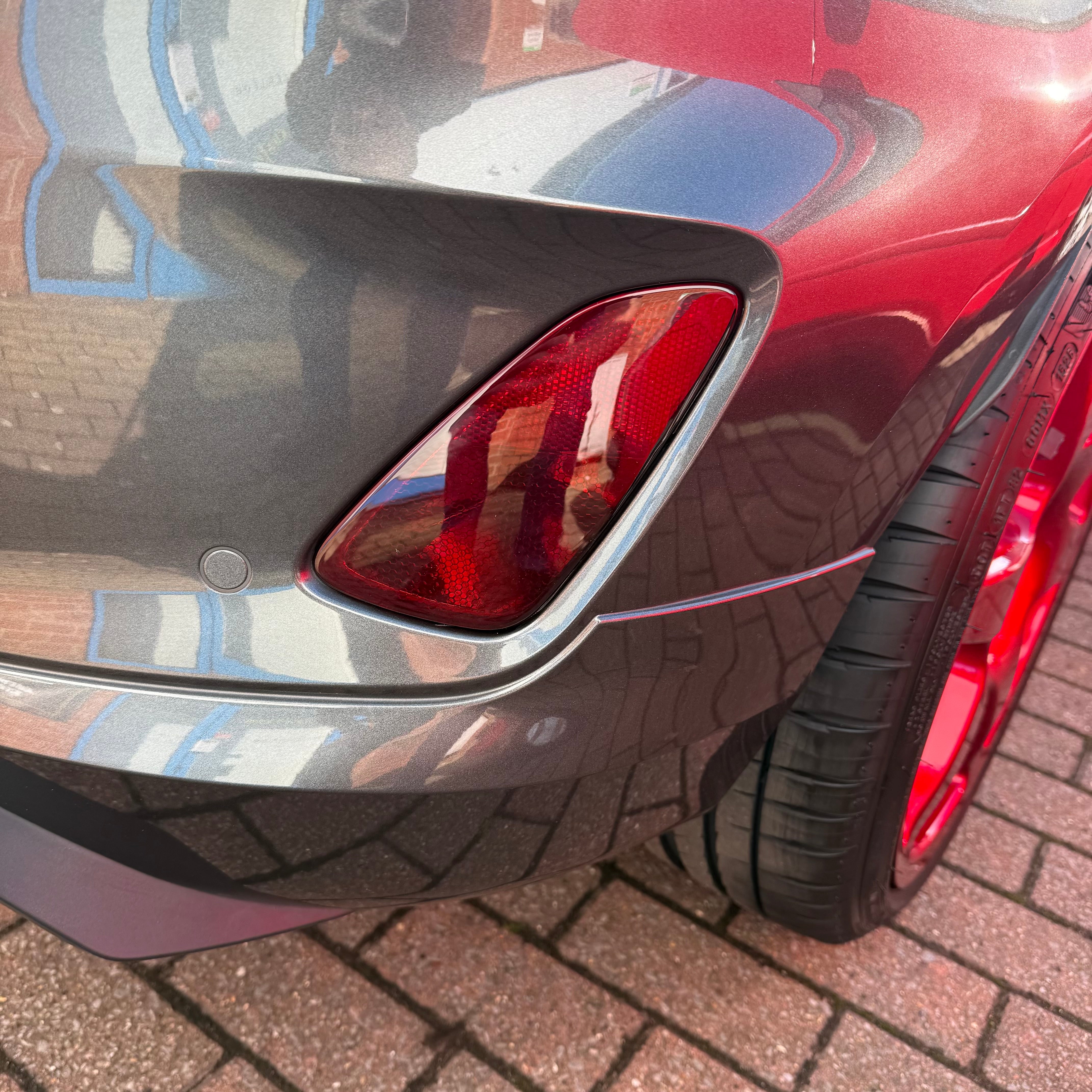 Genuine Ford Tinted Rear Reflectors - Mk8/8.5 Fiesta