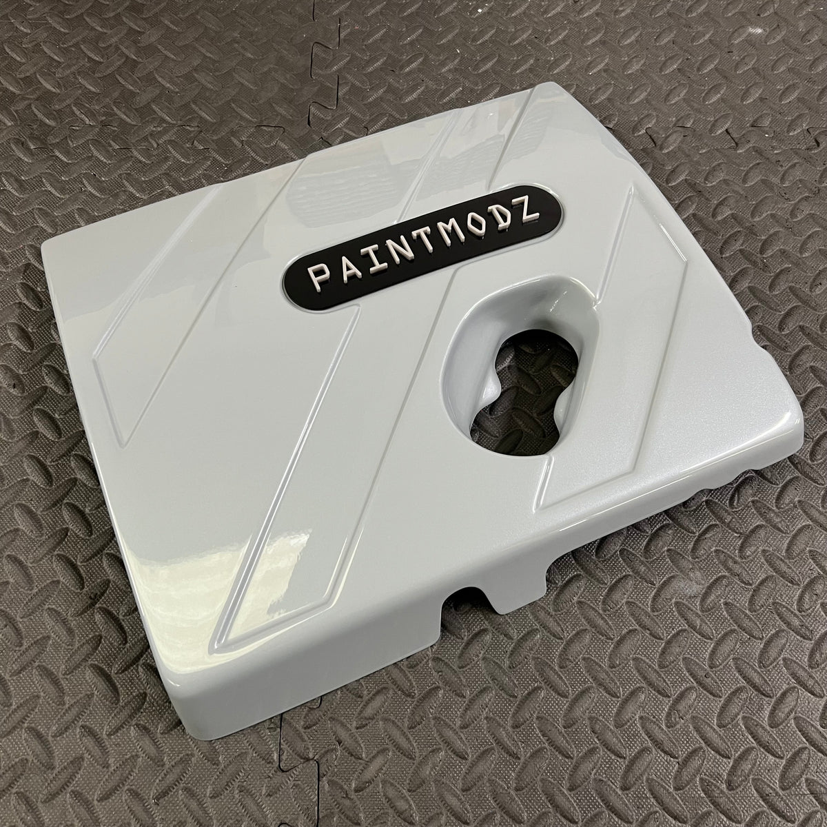 Proform Engine Cover - MK8/8.5 Fiesta ST / Mk2 Puma ST - Painted Frozen White - White/ Gloss Black Badge
