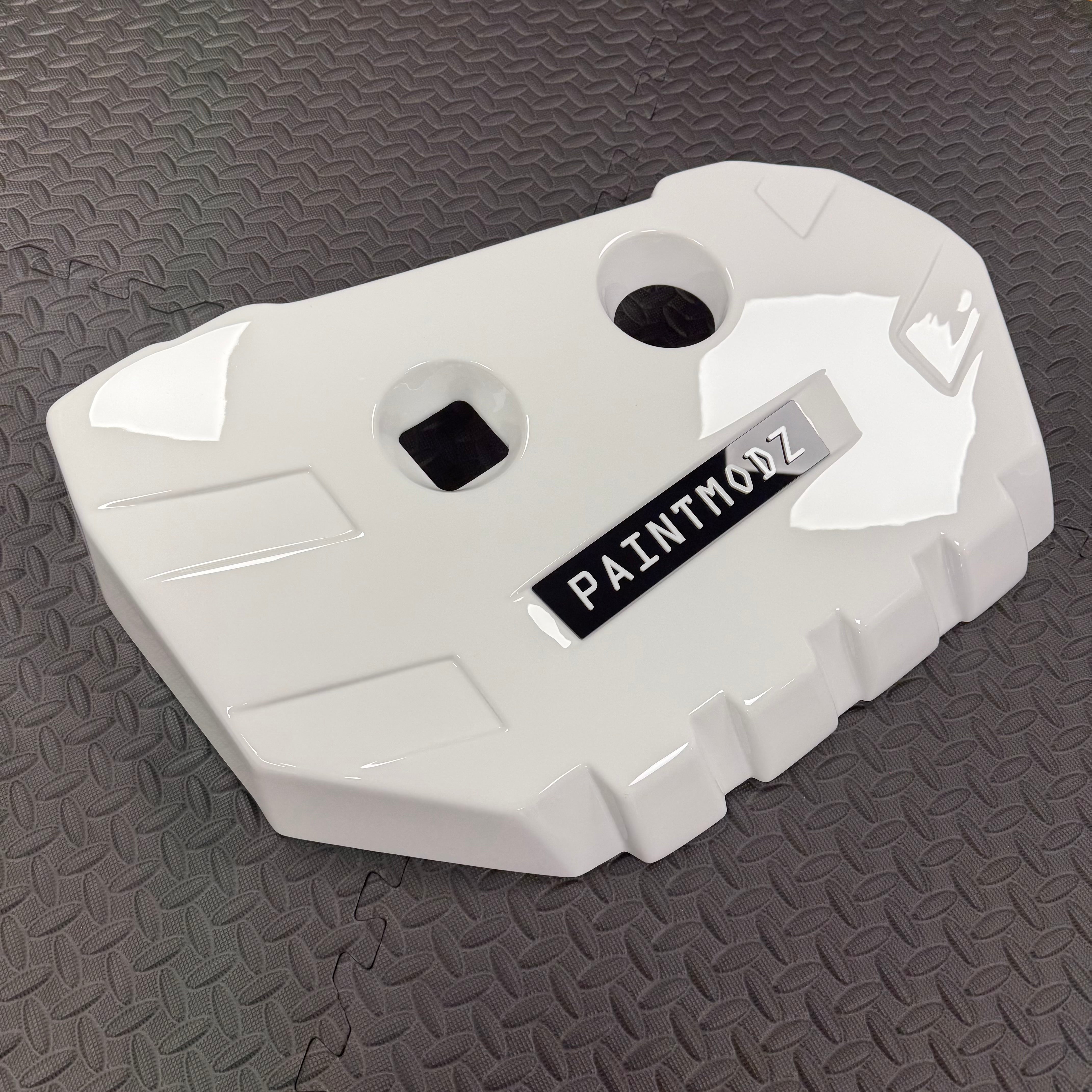 Proform Engine Cover - Mk3/3.5 Focus ST Petrol - Gloss WhtiePlastic - White/Gloss Black Badge