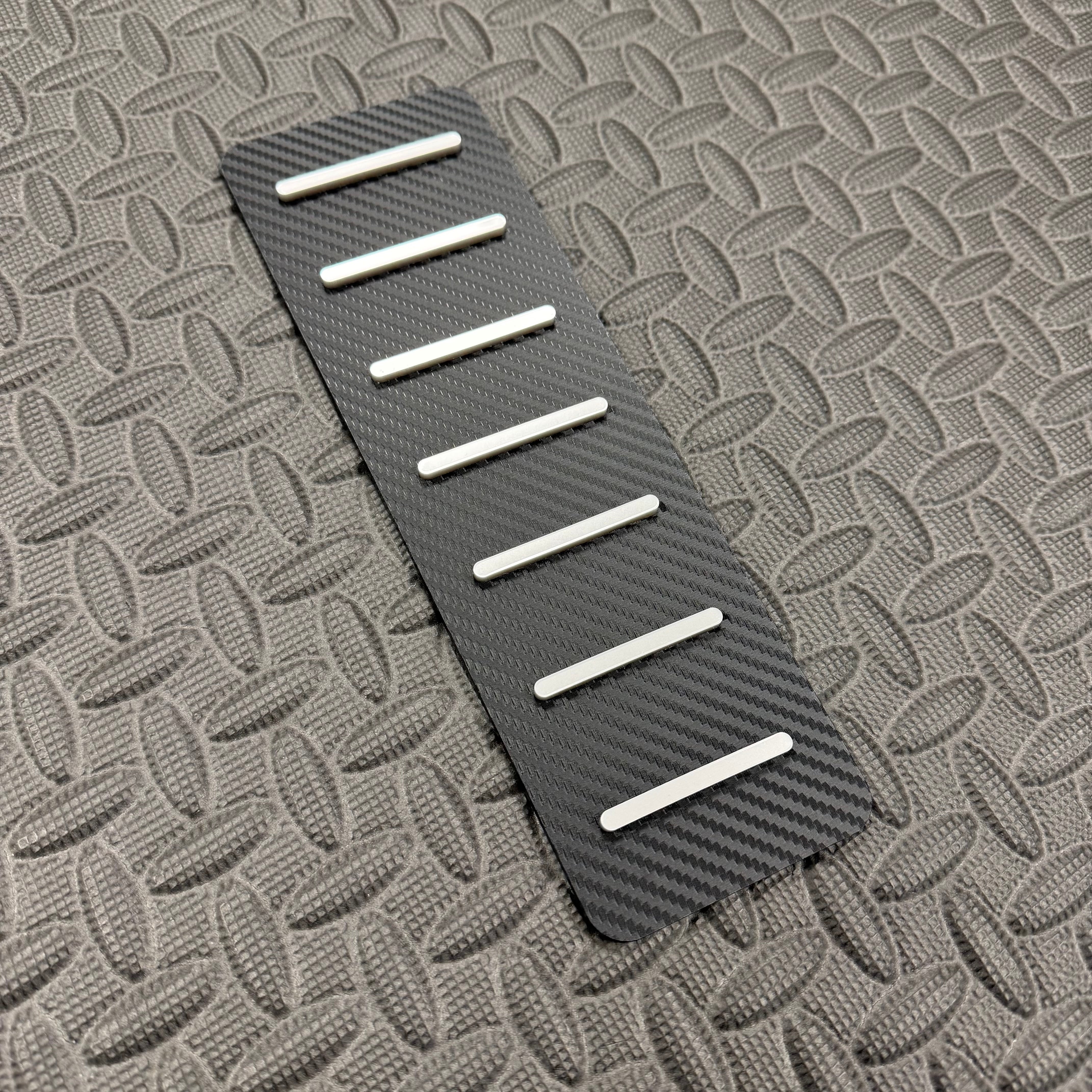 Proform Mk3/3.5 Focus Dead Pedal / Foot Rest Plate, Silver Detail, Carbon Fibre Effect Back Plate