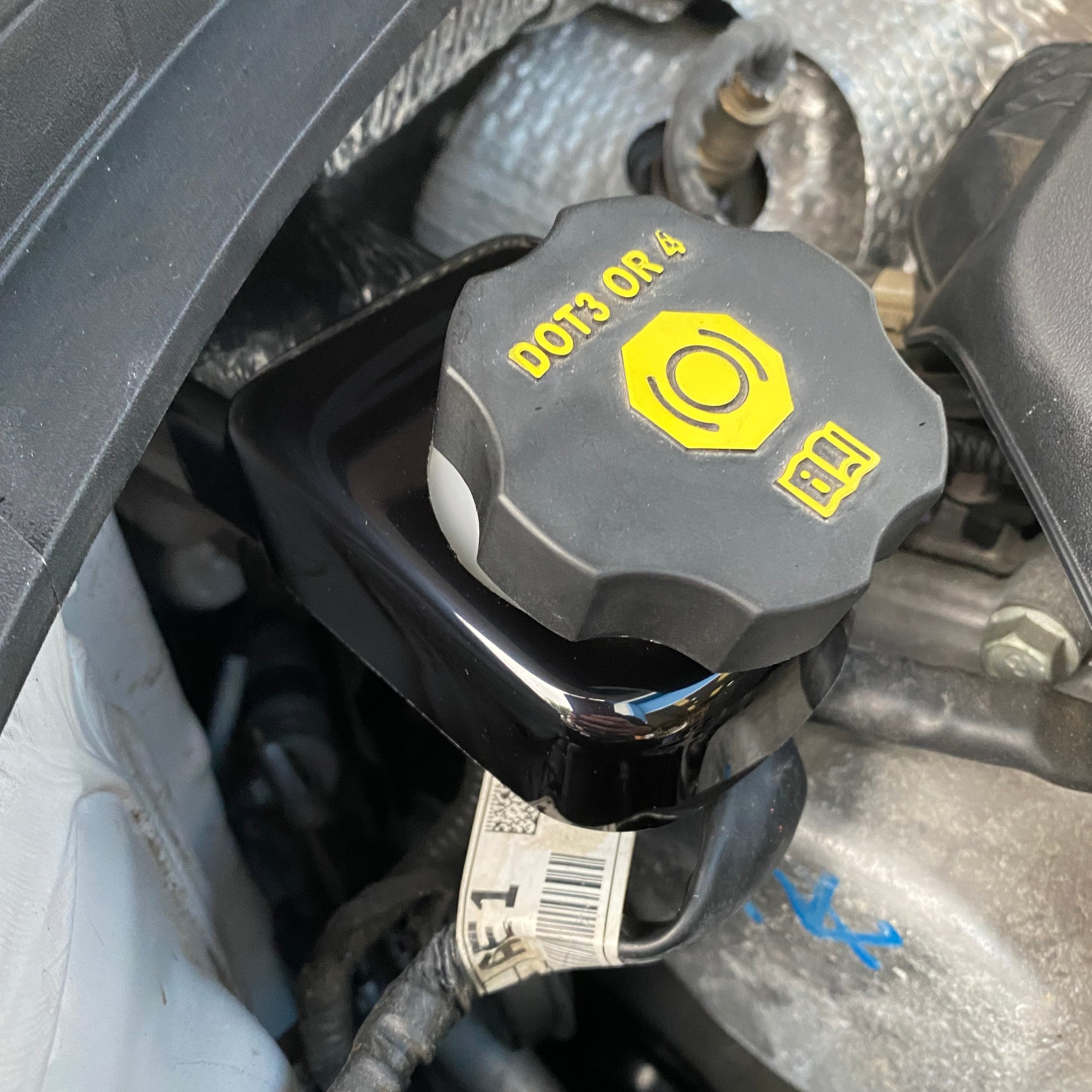 Proform Brake Reservoir Cover - Fits Hyundai i30/ Kona N - Gloss Black Plastic