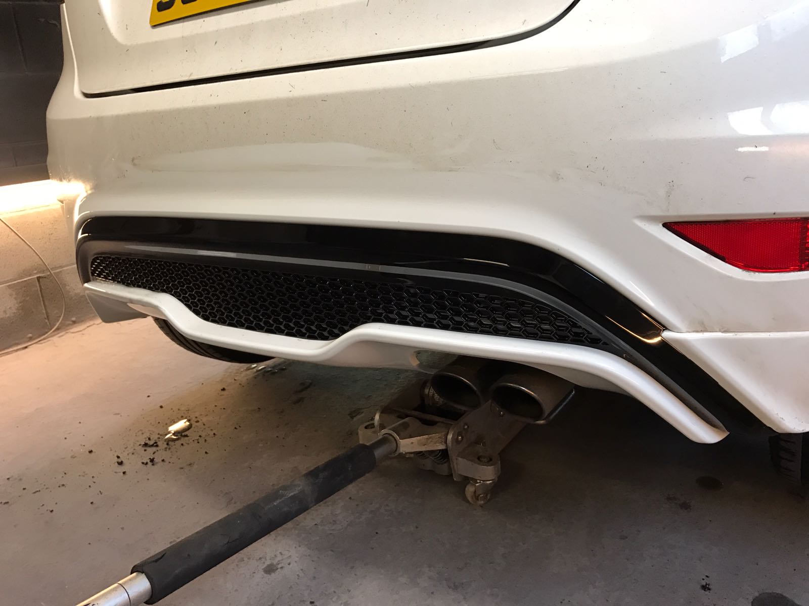 Genuine Ford Mk7.5 Ford Fiesta ST180/ST200 Rear Upper Diffuser - Gloss Black Painted
