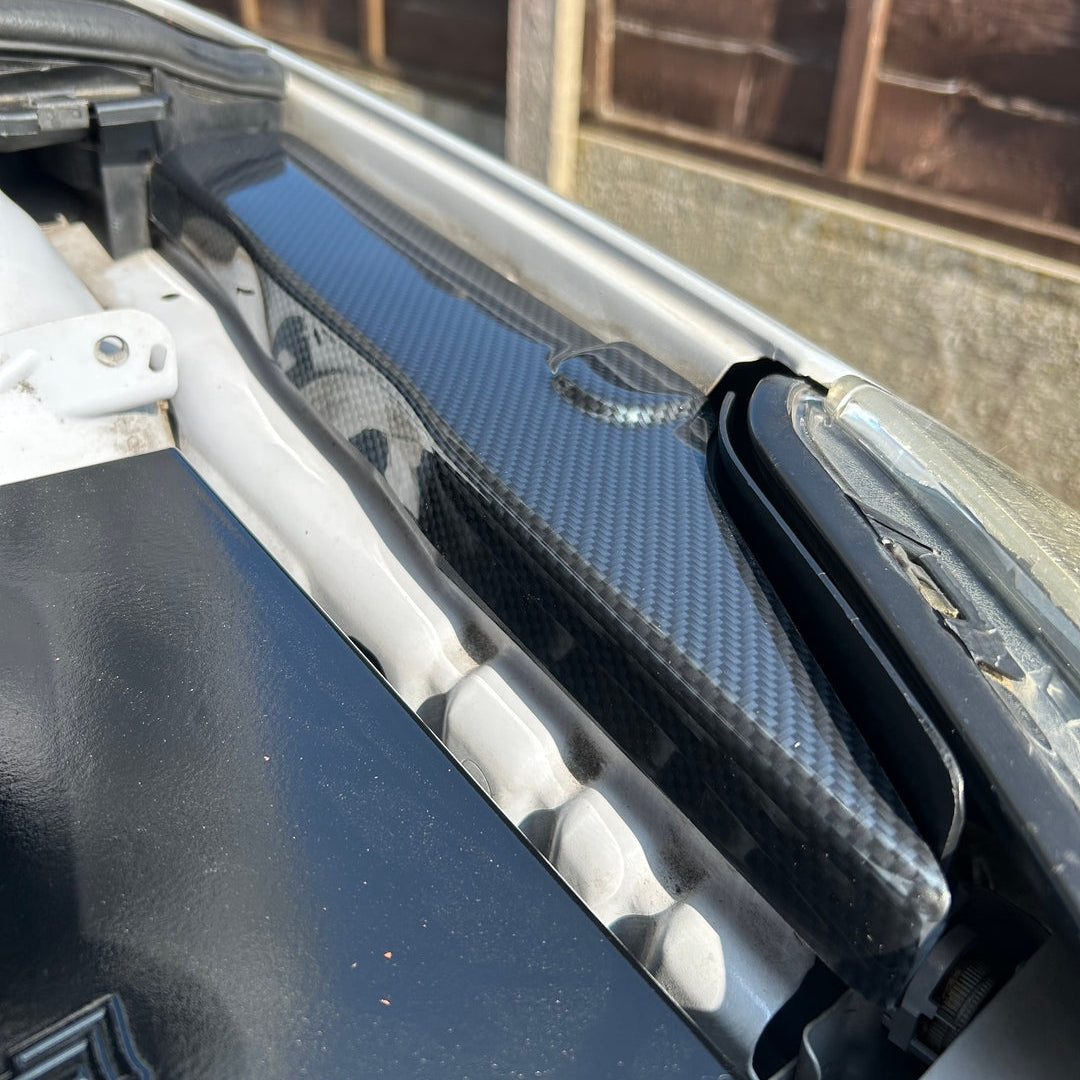 Proform Inner Wing Covers - Mk2/2.5 Ford Focus - Face Lift Models - Deluxe Carbon Fibre Effect Plastic