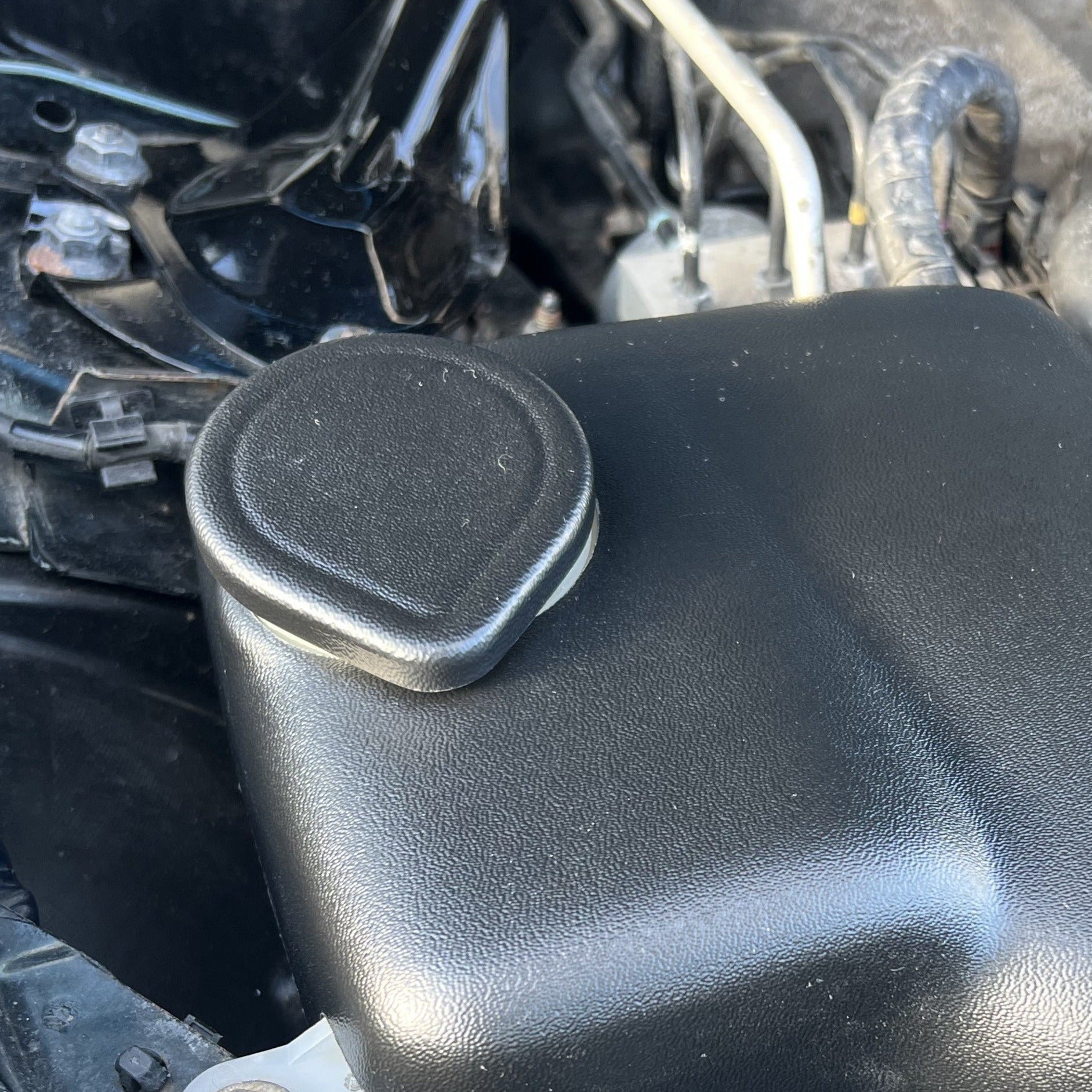 Proform Screen Wash Bottle Cap Cover - Mazda MX5/Miata Mk3/3.5/NC - Textured OEM Plastic