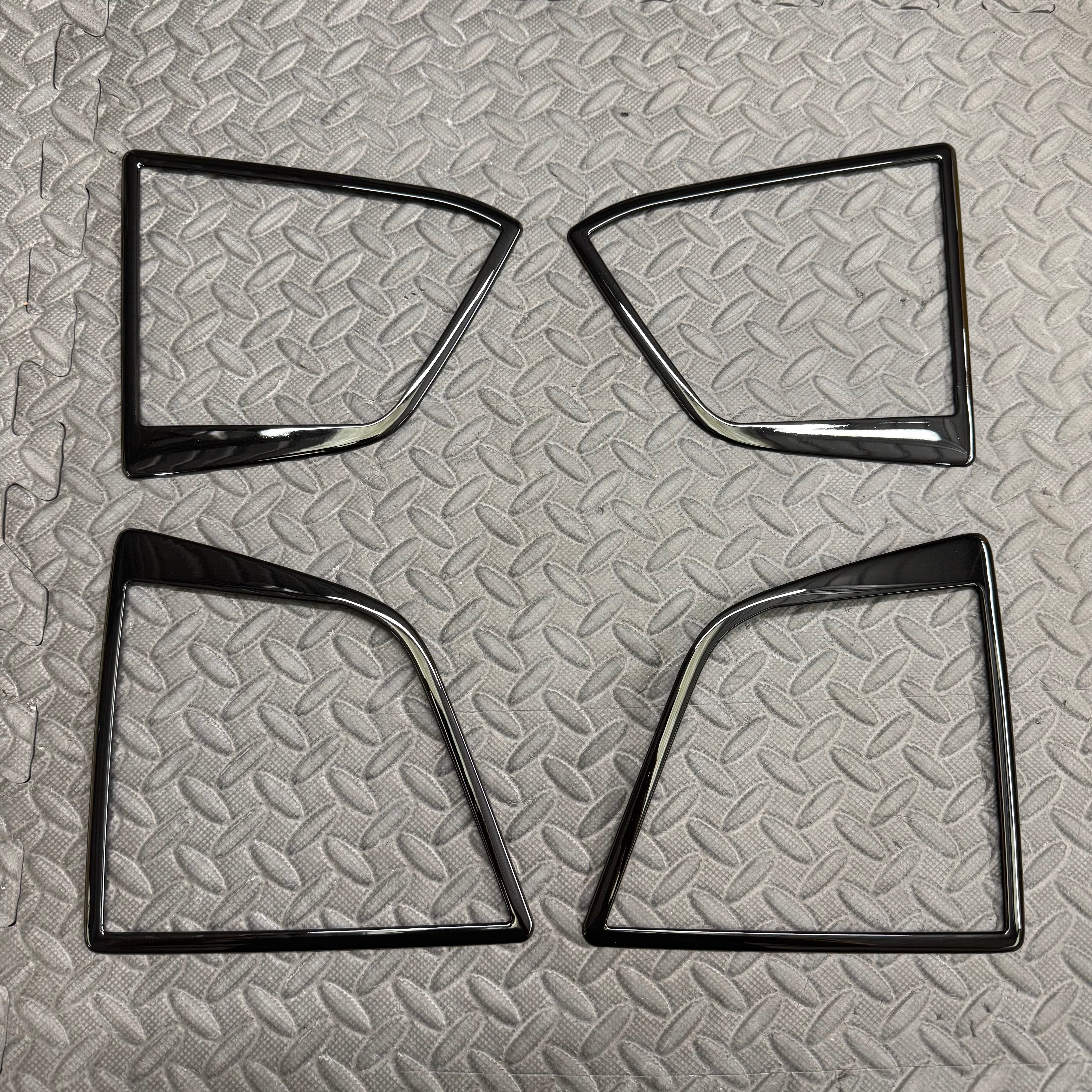 Mk4/4.5 Focus Door Speaker Surrounds, Painted Gloss Black
