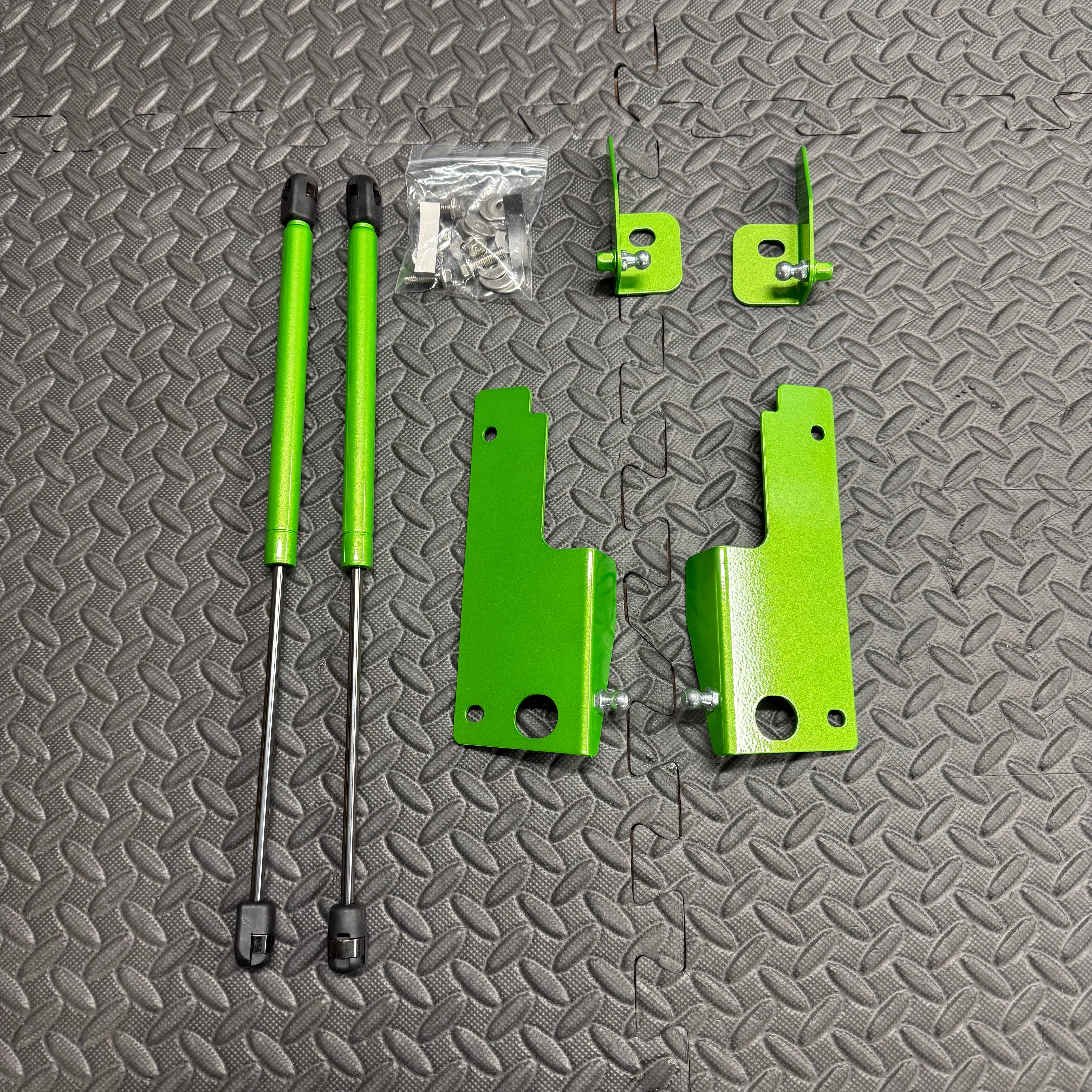 Mk4/4.5 Focus inc ST Gas Strut Bonnet Lifters - Painted Mean Green