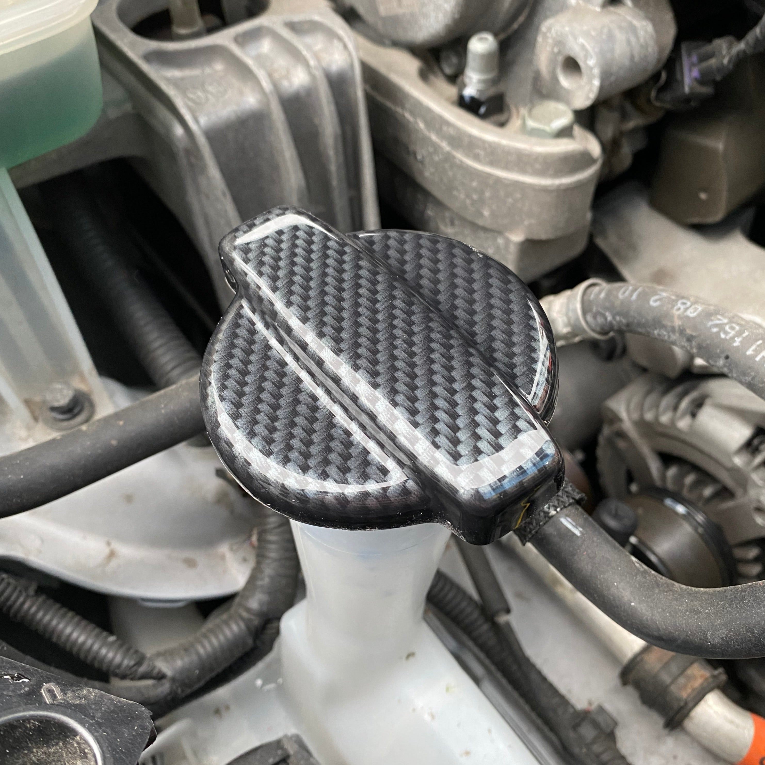 Proform Screen Washer Bottle Cap Cover (Plastic Finishes) - Fits Hyundai i20 / i30 / Kona N / Veloster N - Deluxe Carbon Fibre Effect Plastic