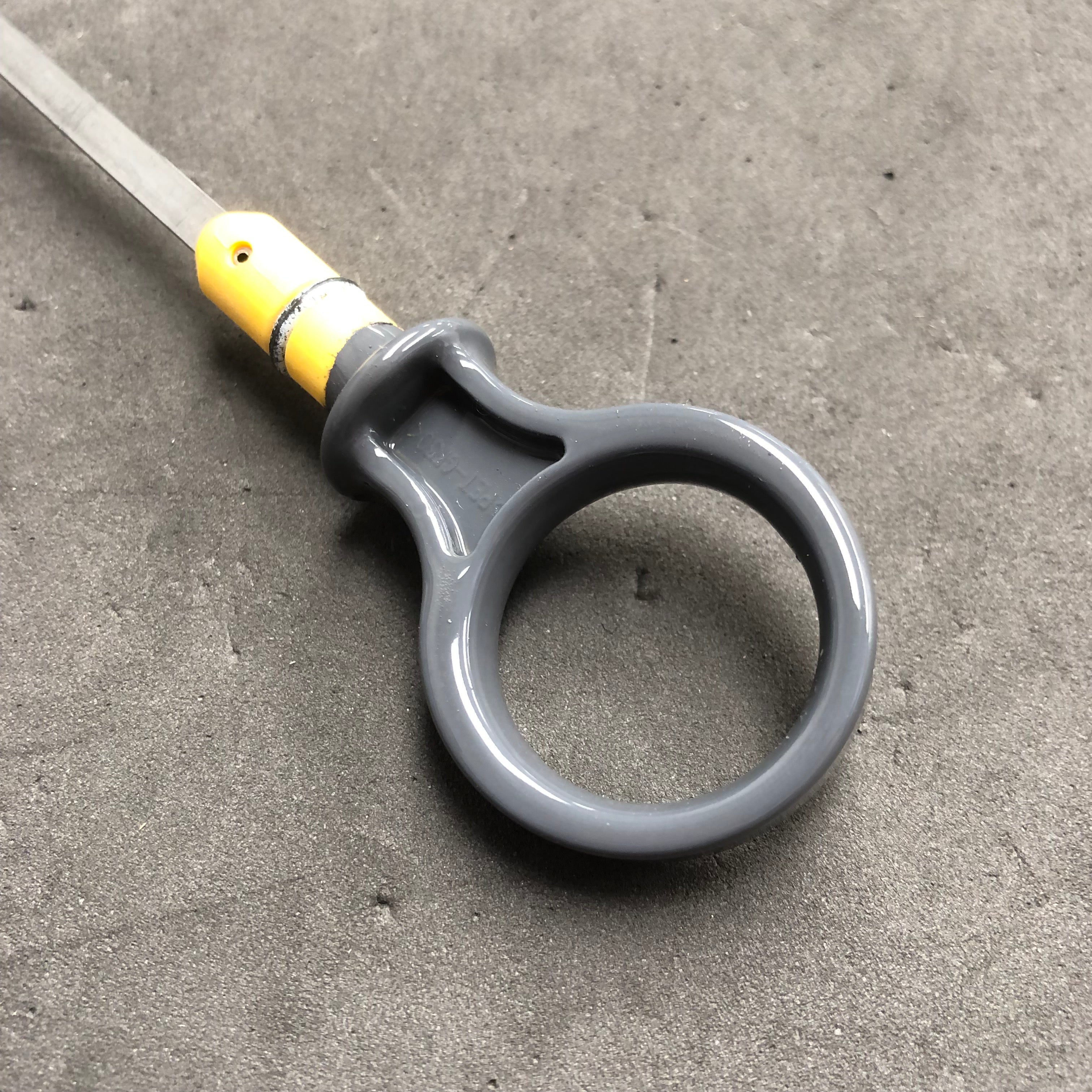 Genuine Ford Oil Dipstick - Focus MK3/3.5 Petrol ST/RS - Painted Stealth Grey
