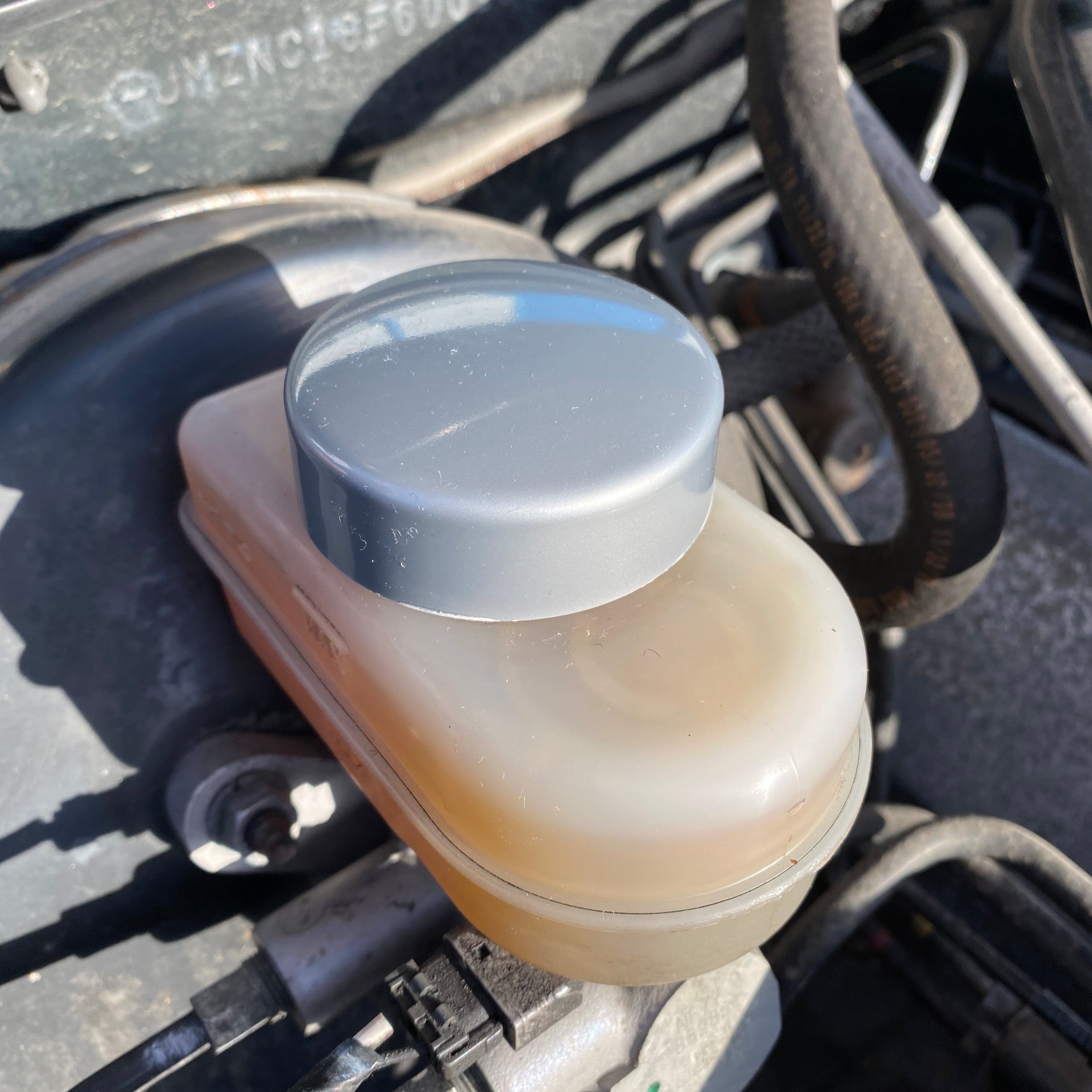 Proform Brake Reservoir Cap Cover - Mazda MX5/Miata Mk3/3.5/NC (Plastic Finishes)