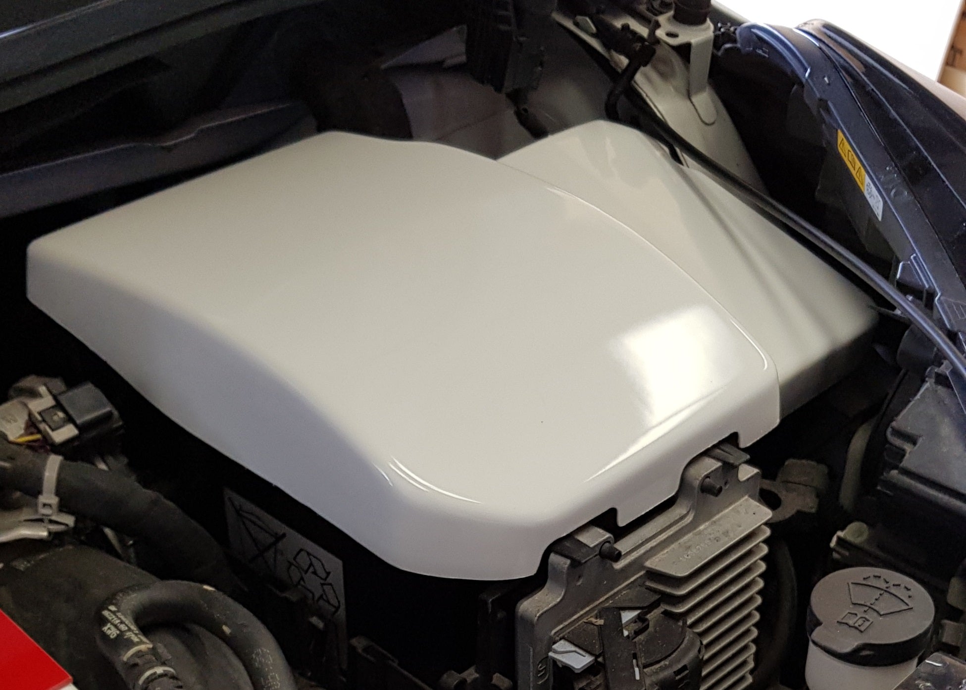 Proform Battery Cover - Vauxhall/Opel Corsa E inc VXR OPC - Gloss White Plastic